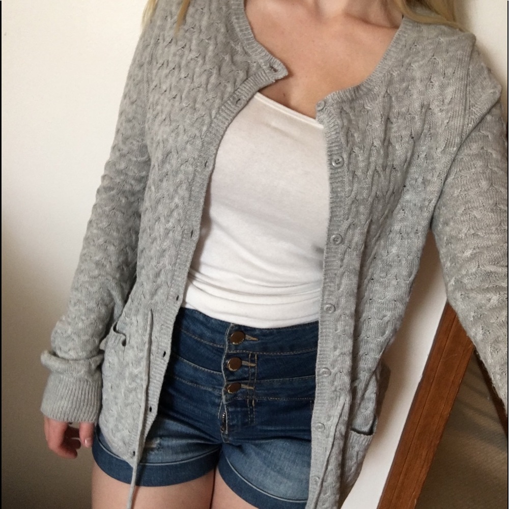 Grey cardigan
